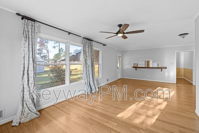 Photo - 116 Thomas Dr