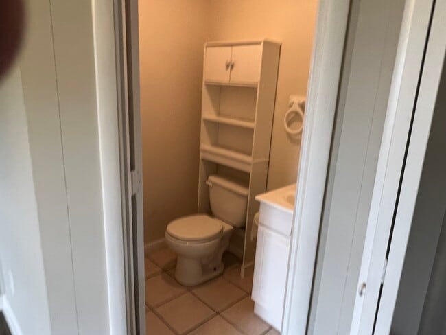Photo - 202 Williams St