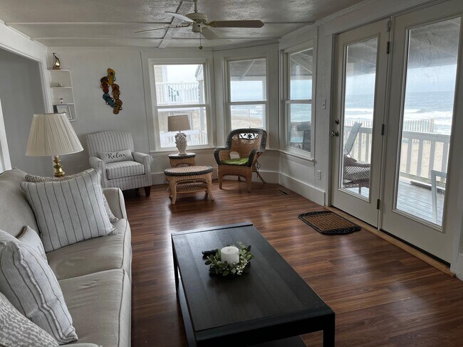 Photo - 432 North End Blvd