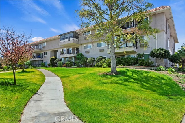 Photo - 2355 Via Mariposa W Condo Unit 3F