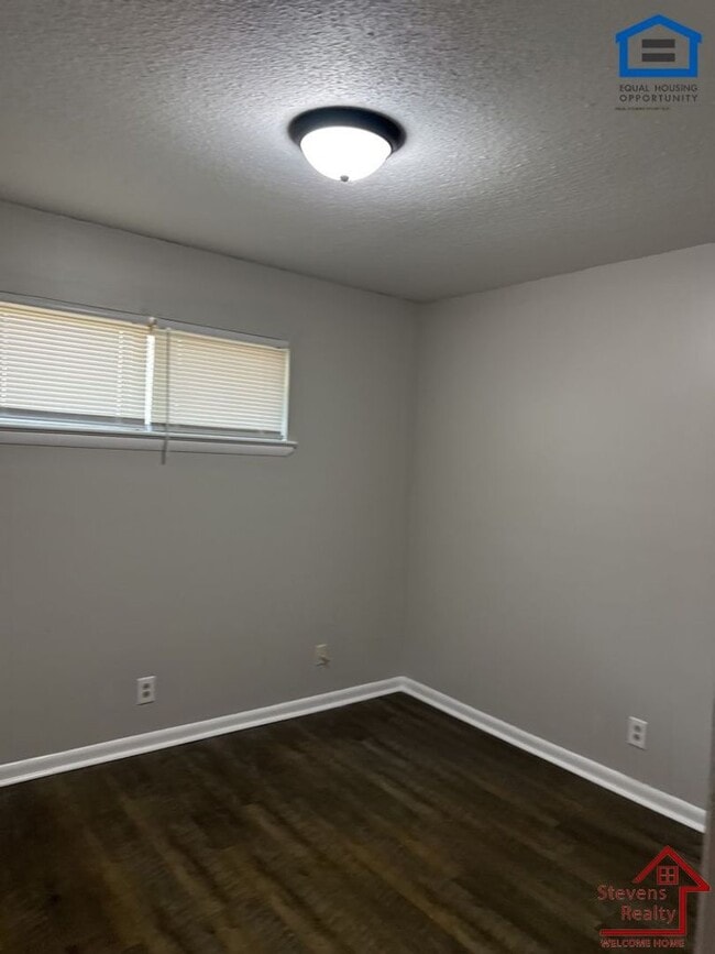 Photo - 1812 Olive St