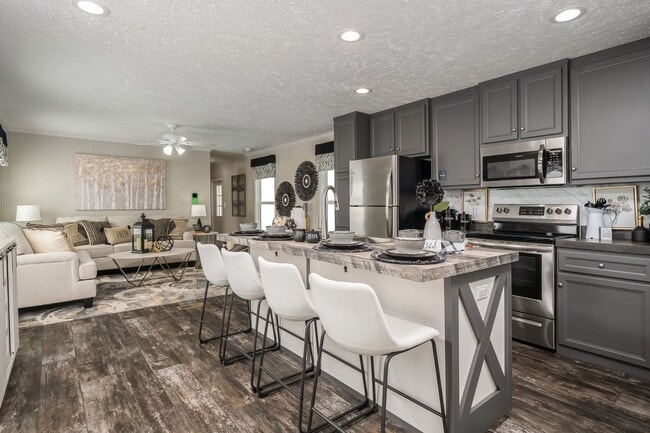 Photo - 124 Partridge Ln