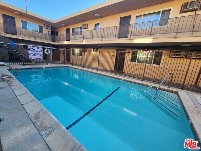 Photo - 3224 Chapman St Unidad 7