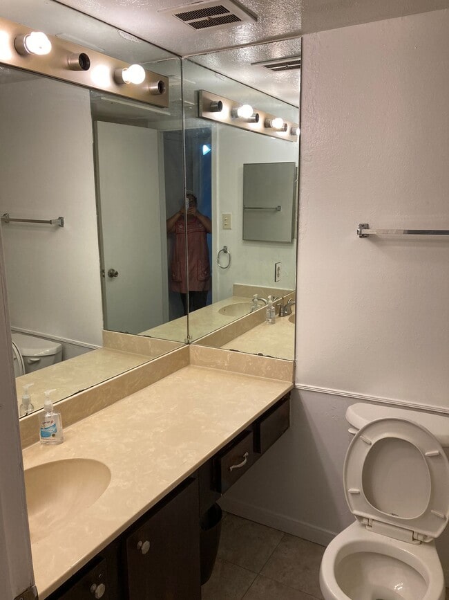 Photo - 12834 Midway Rd Unidad 2107