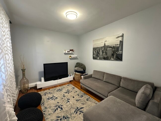 Photo - 332 Main St Unidad 1L