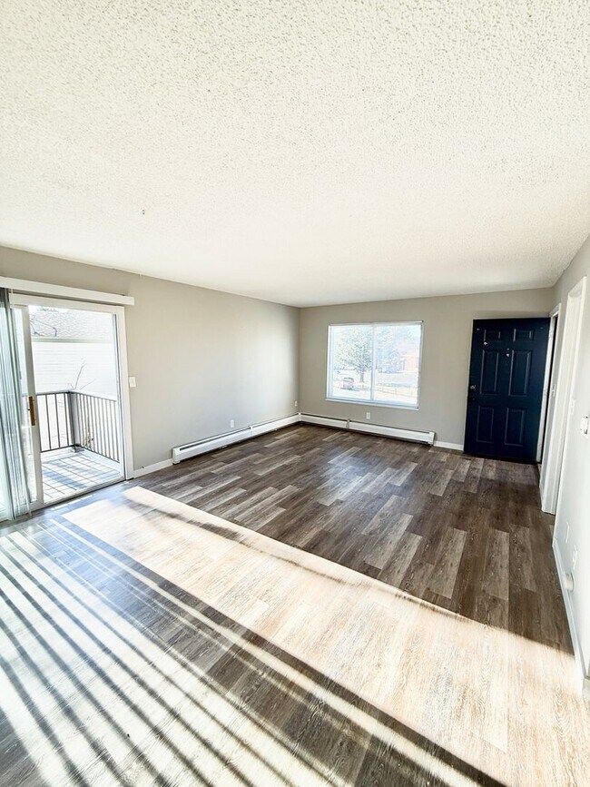 Photo - 4510 Picturesque-4 Unit 4