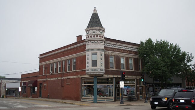 Building Photo - 432 N Milwaukee Ave Unit C