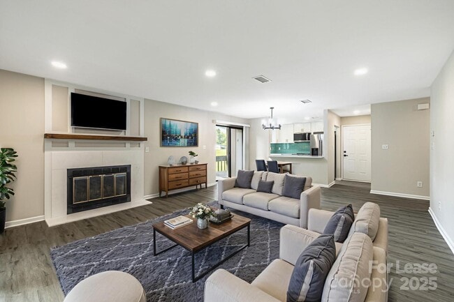 Photo - 712 Mallard Head Pl