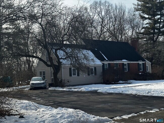 Photo - 352 Hotchkiss Rd