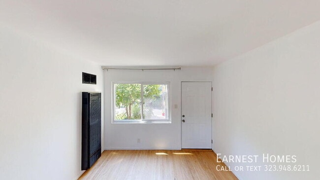 Photo - 110 S Rampart Blvd Unidad 2