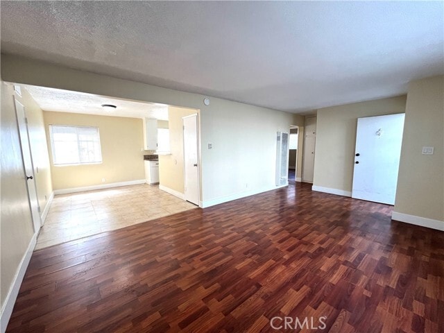 Photo - 12915 Doty Ave Unidad B