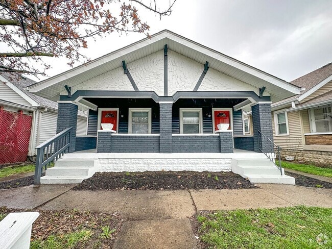 Building Photo - 840-840 N Chester Ave Unit 838 N Chester Ave Rental