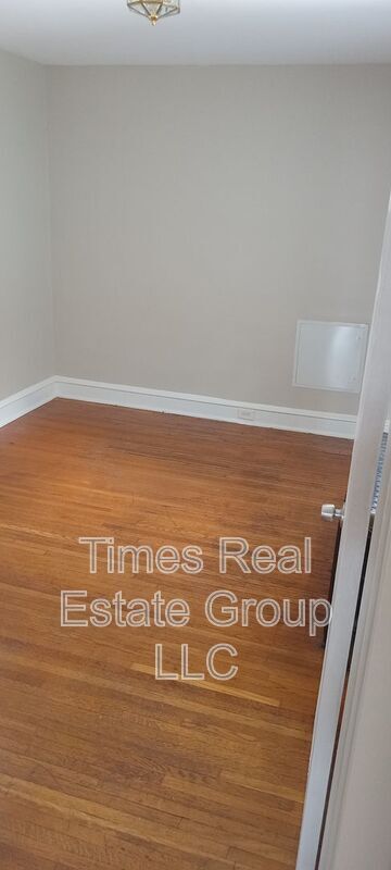 19 W Main St Unidad 2nd Floor Rear