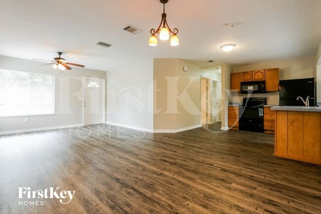 Photo - 1260 Sheridan Dr NW