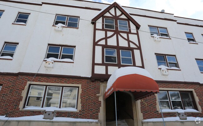 Photo - Ivy Garden Apts