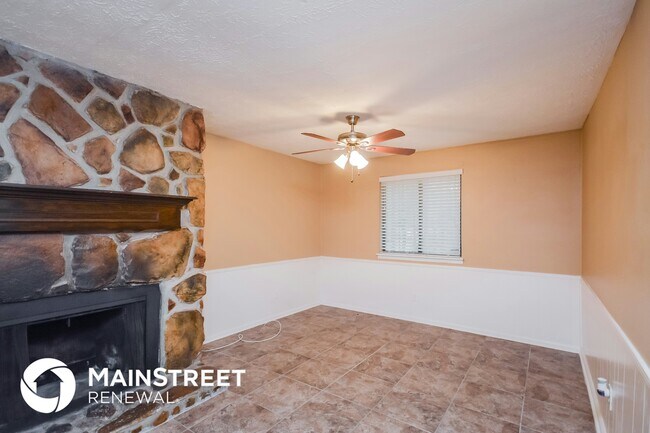 Photo - 1912 Singer Way