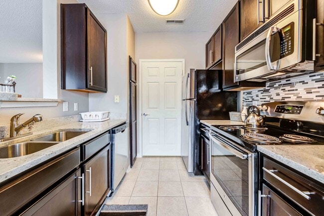 Building Photo - Grande Reserve at Geist