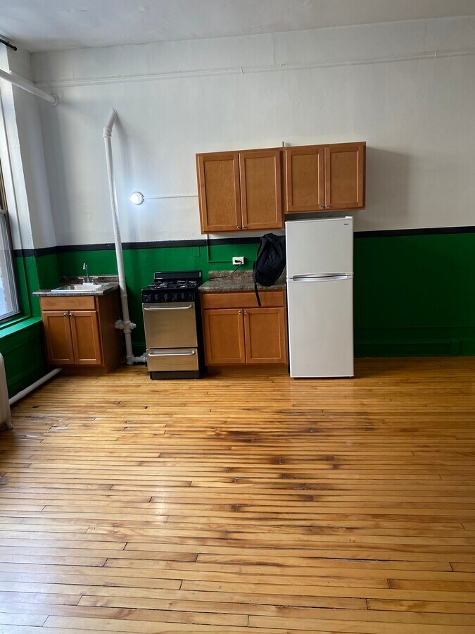Photo - 245 W North Ave Apartments Unit 109