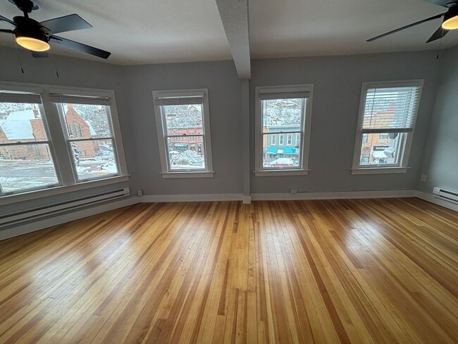 Photo - 741 Manitou Ave