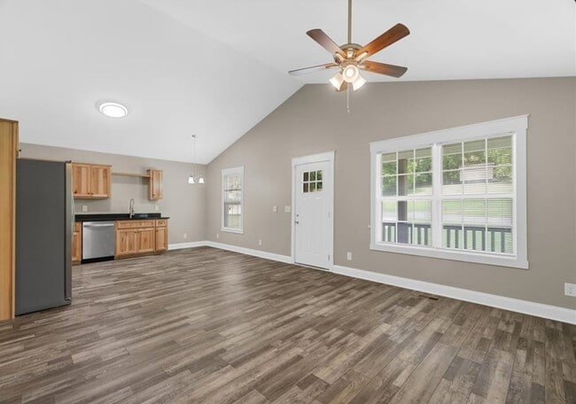 Photo - 113 Bearden Rd