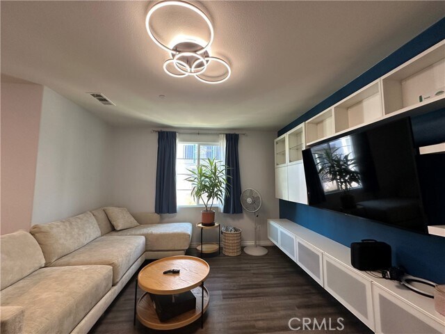 106 Eureka Pl