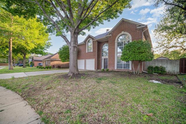 Photo - 1908 Wood Crest Dr
