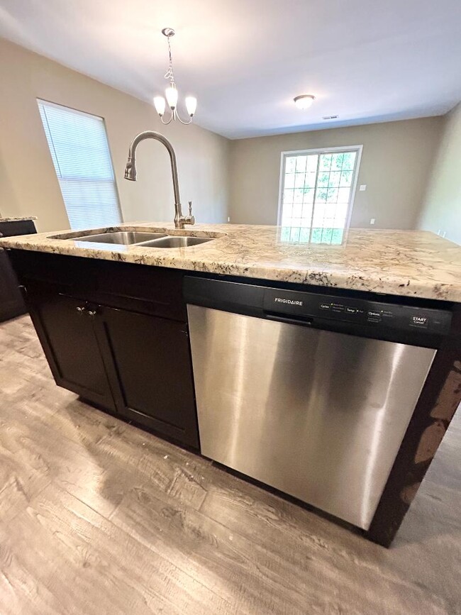 Photo - 120 Dogwood Ln
