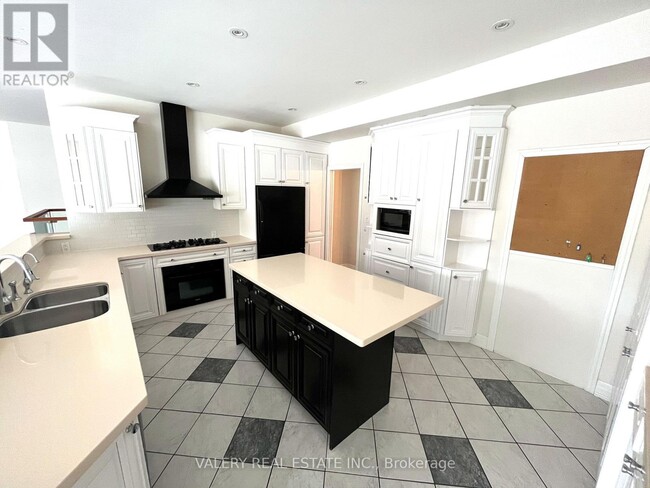 Photo - 32 Belvedere Dr