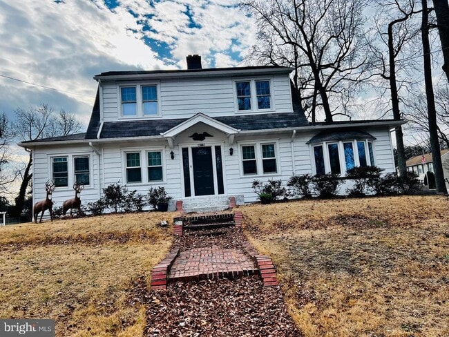 Building Photo - 222 Berlin Rd N