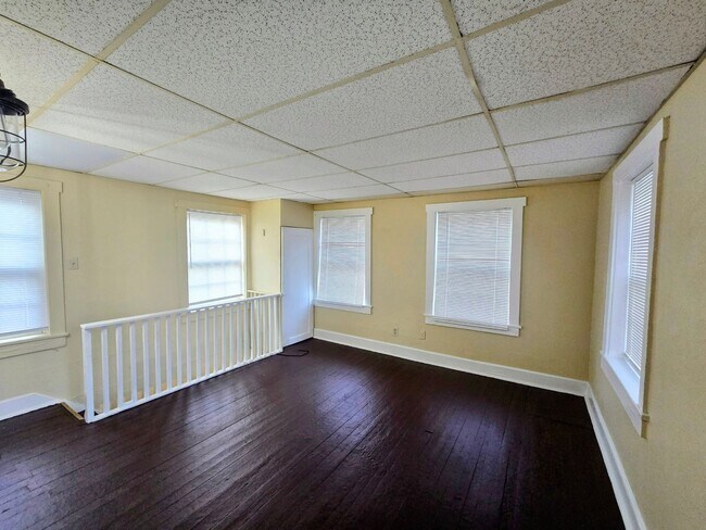 Photo - 6107 Old Bethlehem Pike