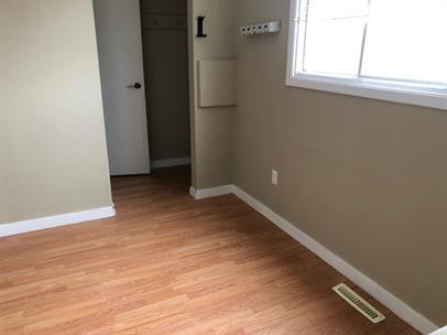 Photo - 4807-453A 53a St