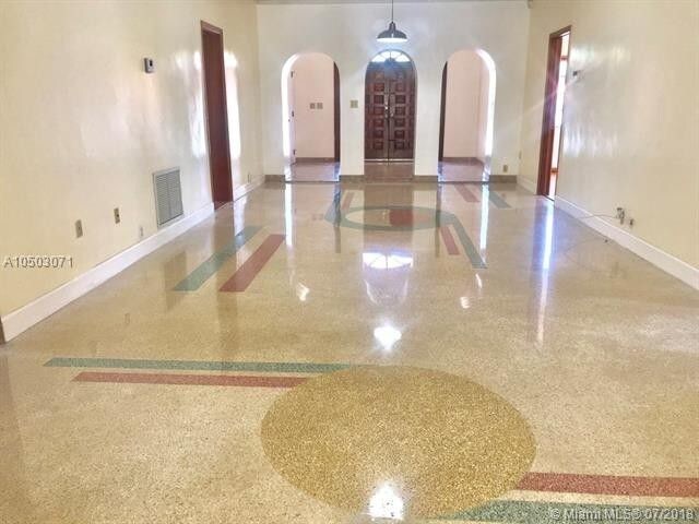 Photo - 3750 Sheridan Ave