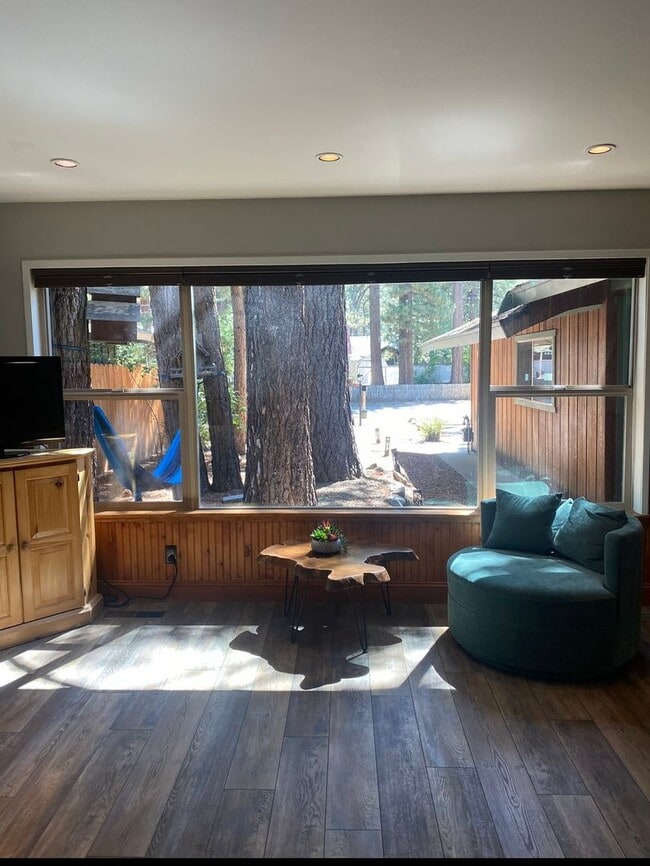 Photo - 865 Sonoma Ave