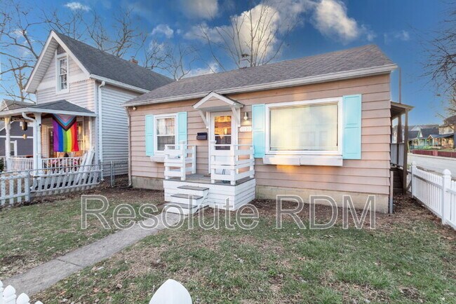 Photo - 1128 Sterling St