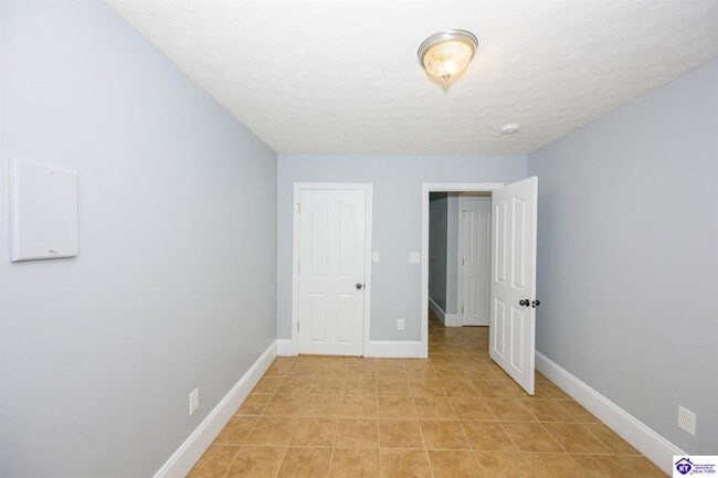 Photo - 611 Flushing Meadows Dr