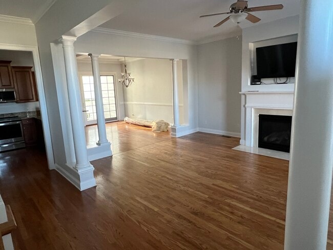 Photo - 123 Society Hill Dr SW