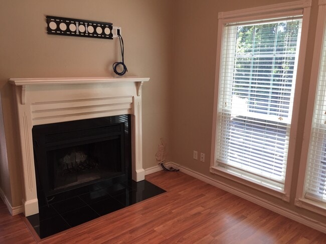 Photo - 14400 Montfort Dr Unit 801