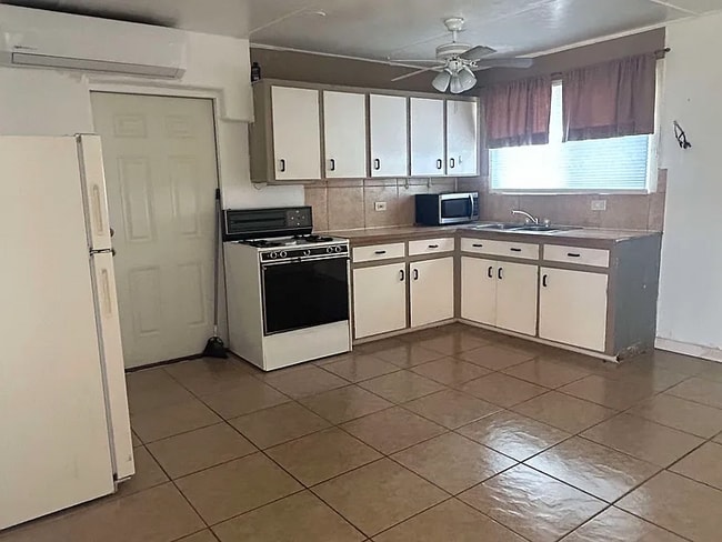 Photo - 1217 W Wabash St