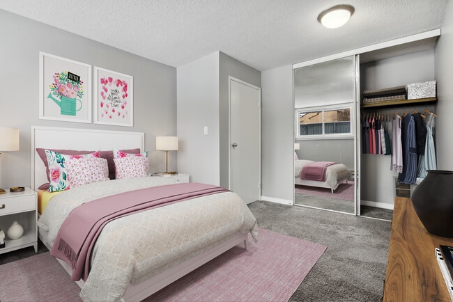 Photo - Deerwood Place