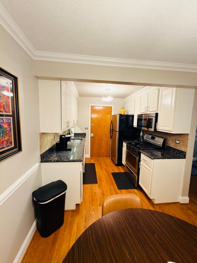 4932 N Leonard Dr Unit O’Hare Condo