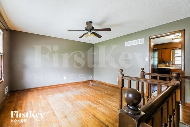 415 SW Stratford Rd
