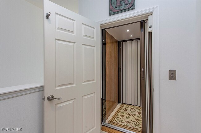 24300 Sandpiper Isle Way Unit 201
