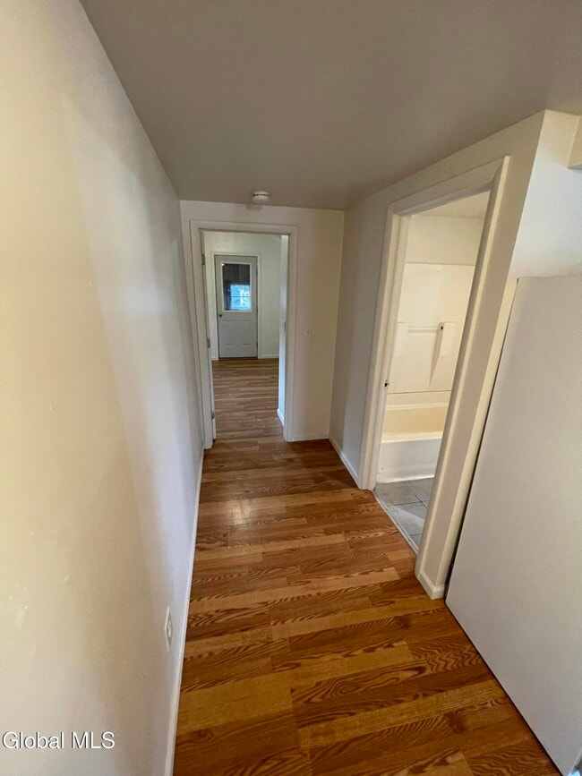 6 River St Unit 3
