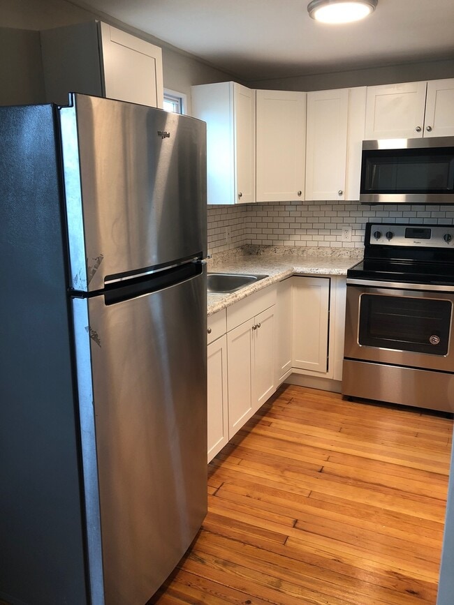 Building Photo - 406 Magnolia Ave Unit 2