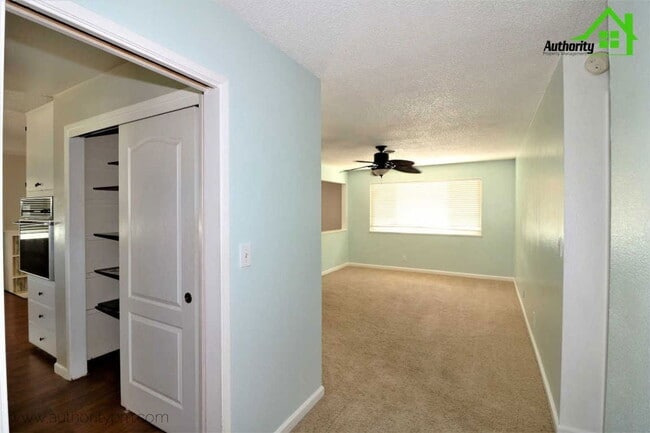 Photo - 6716 Ferndale Dr