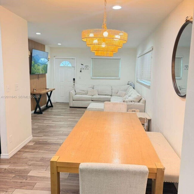 Photo - 2221 N 61st Ave