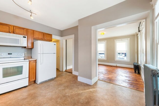 Photo - 96 Broadway Unit A