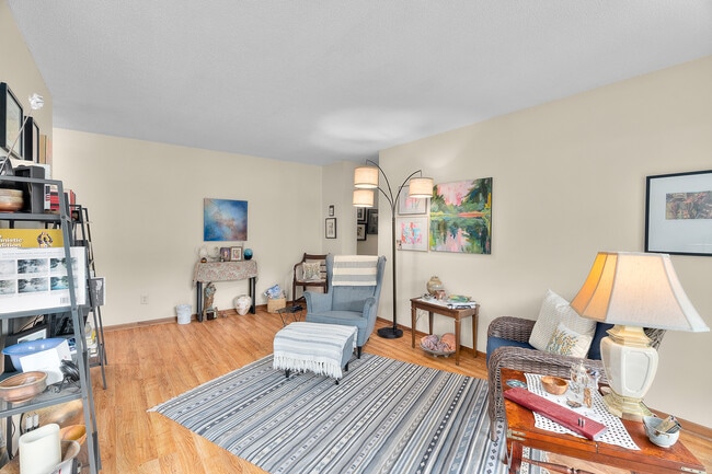 Photo - Riverwood Homes LLC Unit 307