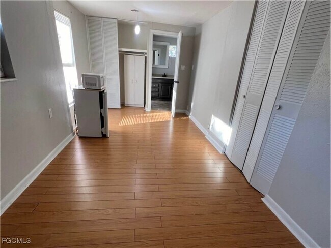 Photo - 712 Camellia Dr