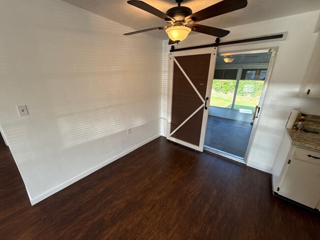 Photo - 90 S Davis St